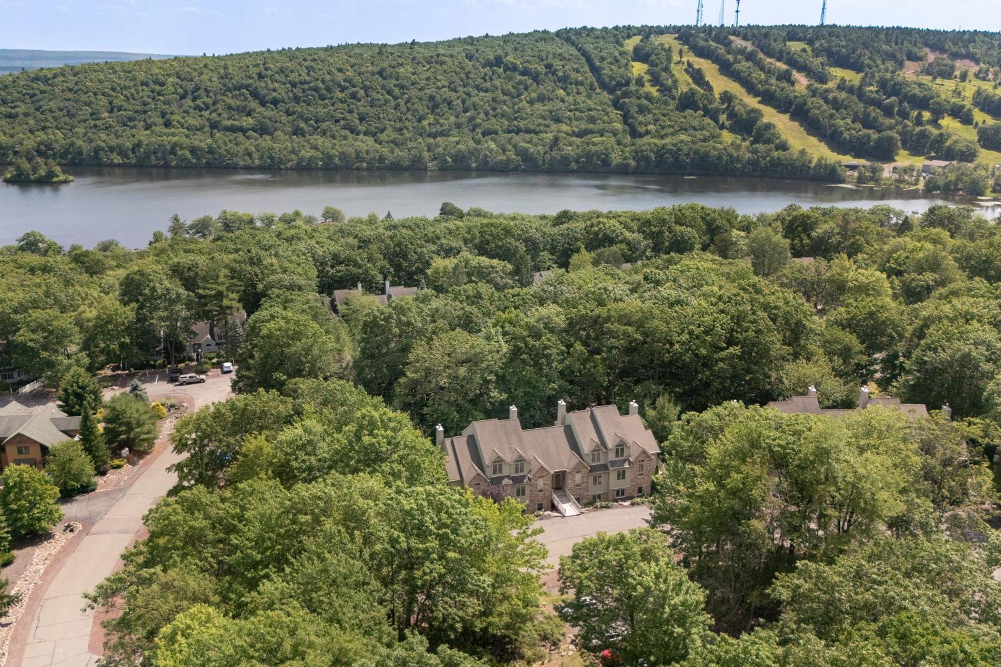 Highland Hideaway By Avantstay Group Poconos Retreat W Patio Game Room 莱克哈莫尼 外观 照片